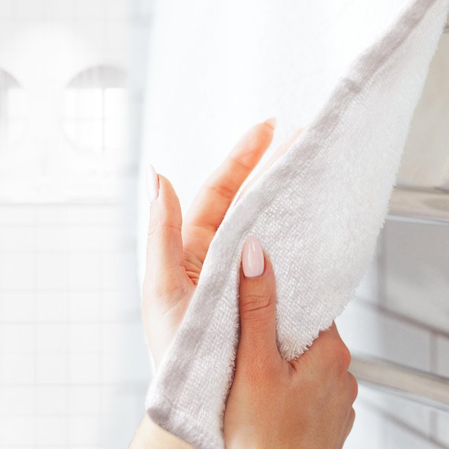 Personalisiertes Handtuch mit Logo bedrucken - in 3 Gr&ouml;&szlig;en